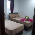 Royal Motel